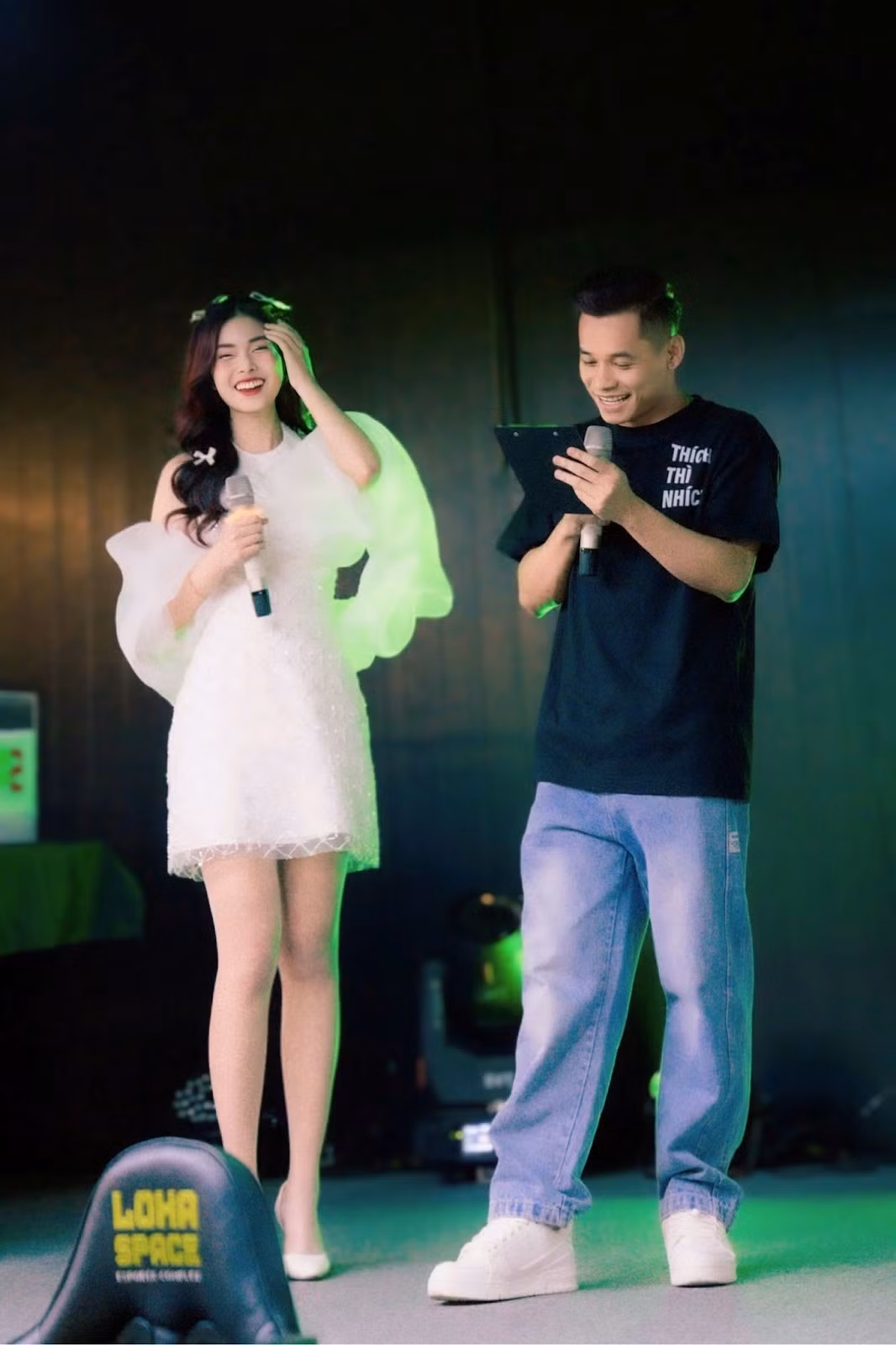 Cô dẫn dắt nhiều giải đấu lớn trong suốt hai năm và thường xuyên gặp những Streamer (Độ Mixi) có tiếng trong làng Gaming. Cô dẫn dắt nhiều giải đấu lớn trong suốt hai năm và thường xuyên gặp những Streamer (Độ Mixi) có tiếng trong làng Gaming.