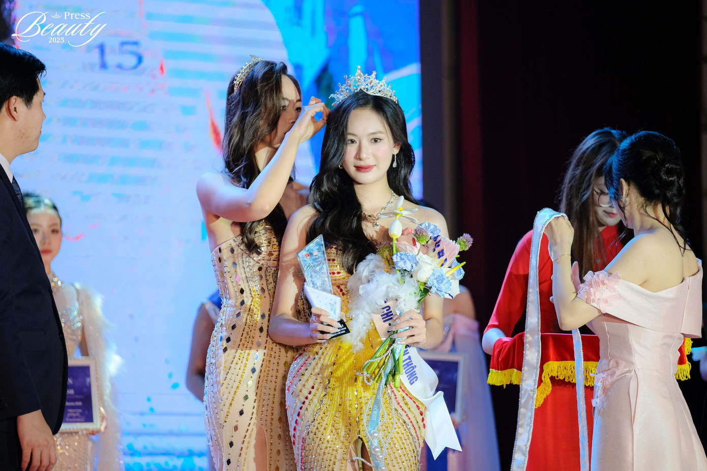 Nguyễn Lê Kỳ Anh đạt danh hiệu Á khôi 1 Cuộc thi tìm kiếm Tài sắc nữ sinh Báo chí 2025.