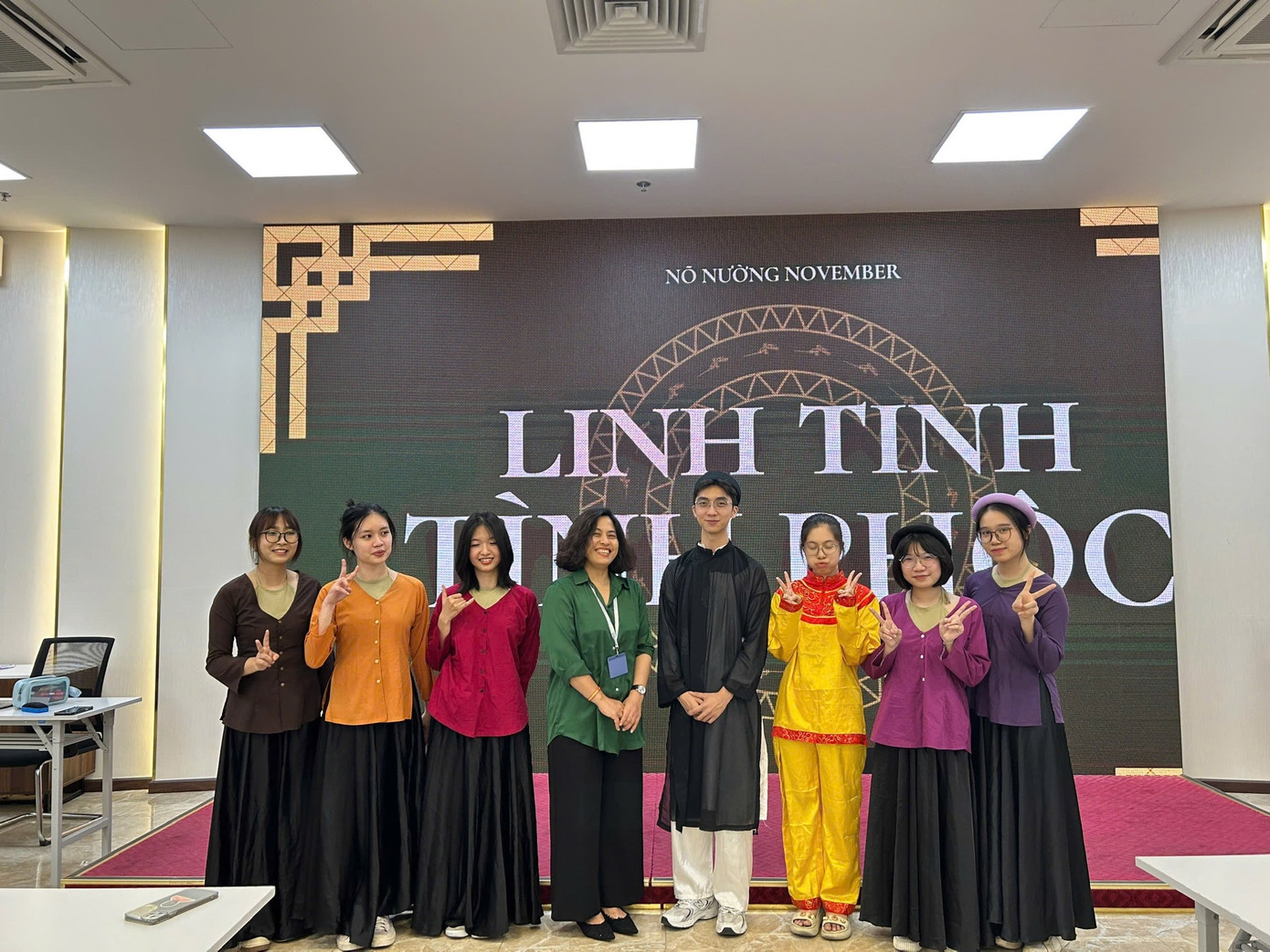 Ngọc Mai có những trải nghiệm thú vị cùng các bạn ở Học viện Ngoại giao. Ngọc Mai có những trải nghiệm thú vị cùng các bạn ở Học viện Ngoại giao.