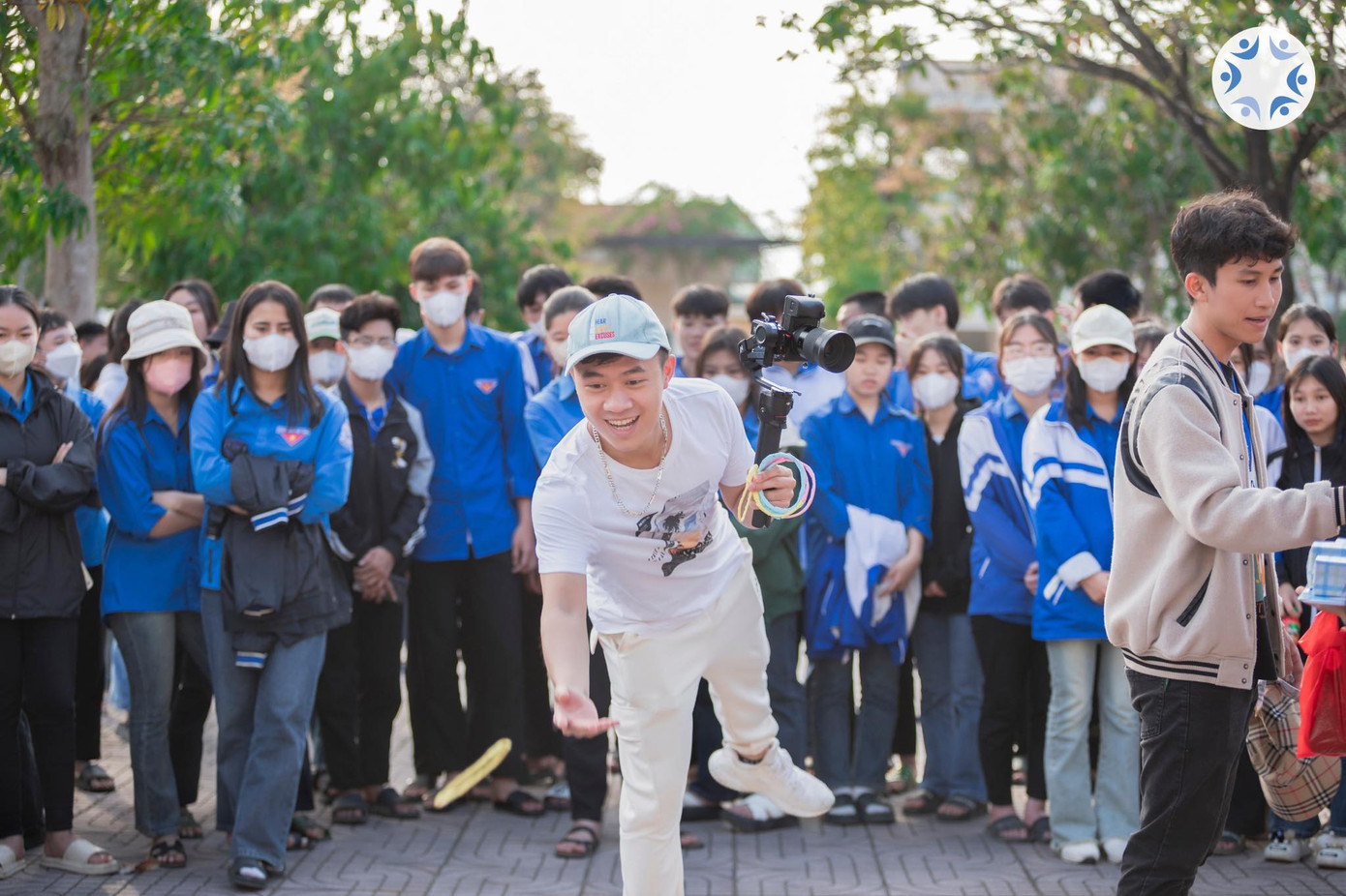 Các hoạt động bên lề thú vị thu hút được đông đảo học sinh tham gia.