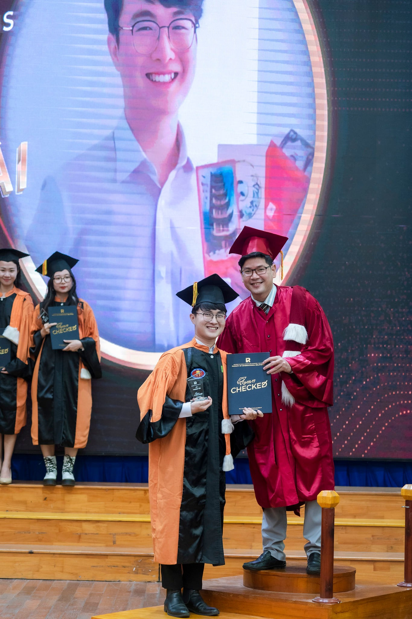 Năm 2022, Thành Tài tốt nghiệp tại Trường Đại học Khoa học Xã hội và Nhân văn, ĐHQG TP.HCM. Năm 2022, Thành Tài tốt nghiệp tại Trường Đại học Khoa học Xã hội và Nhân văn, ĐHQG TP.HCM.