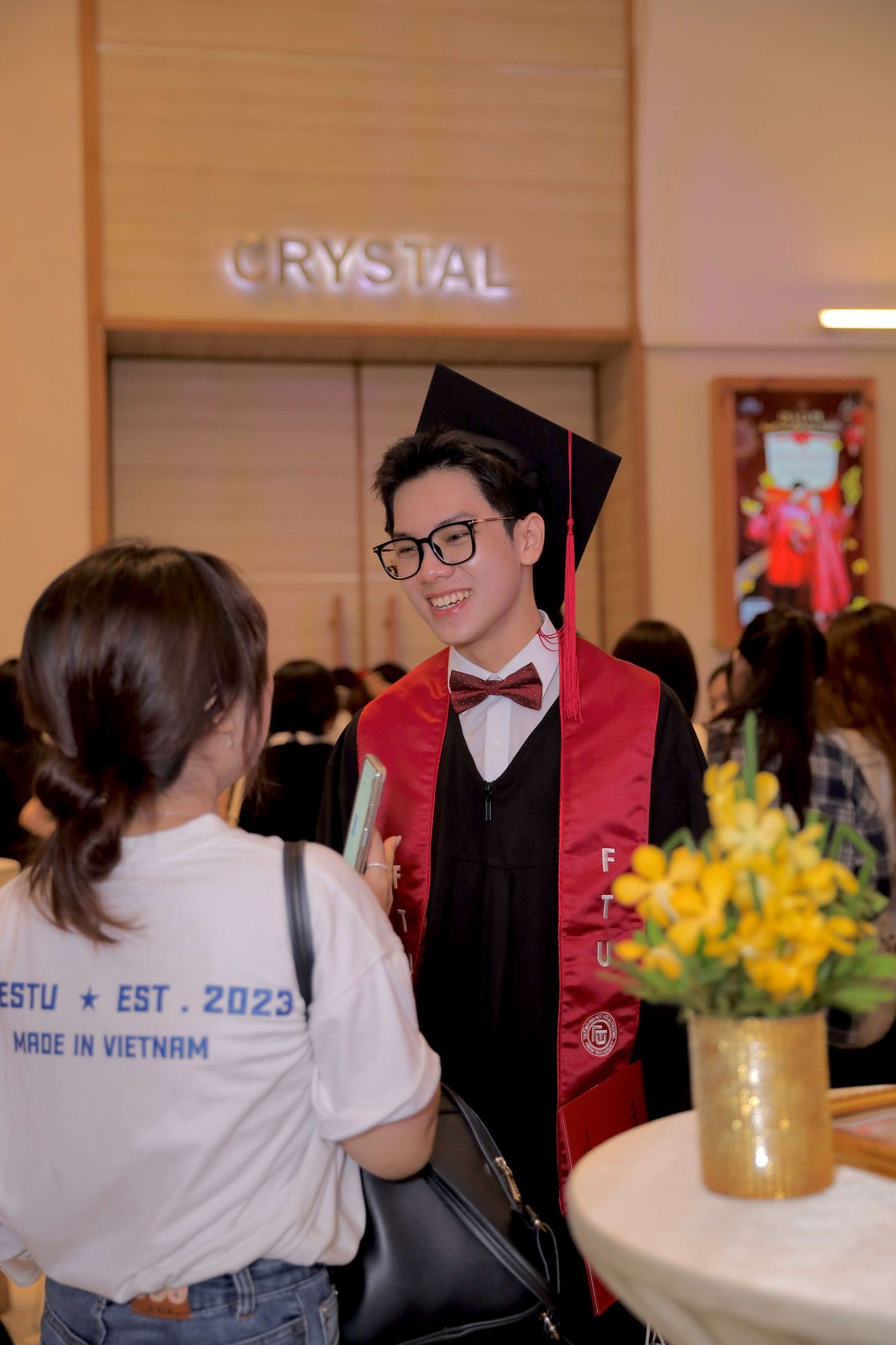 “Đôi khi, không đi theo kế hoạch lại là cách để mình thật sự sống,” Nguyễn Minh Nhựt chia sẻ. “Đôi khi, không đi theo kế hoạch lại là cách để mình thật sự sống,” Nguyễn Minh Nhựt chia sẻ.