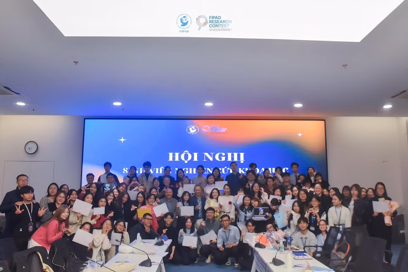Sinh viên tranh tài tại Chung kết cuộc thi Sinh viên nghiên cứu khoa học, ngày 27/02/2024.