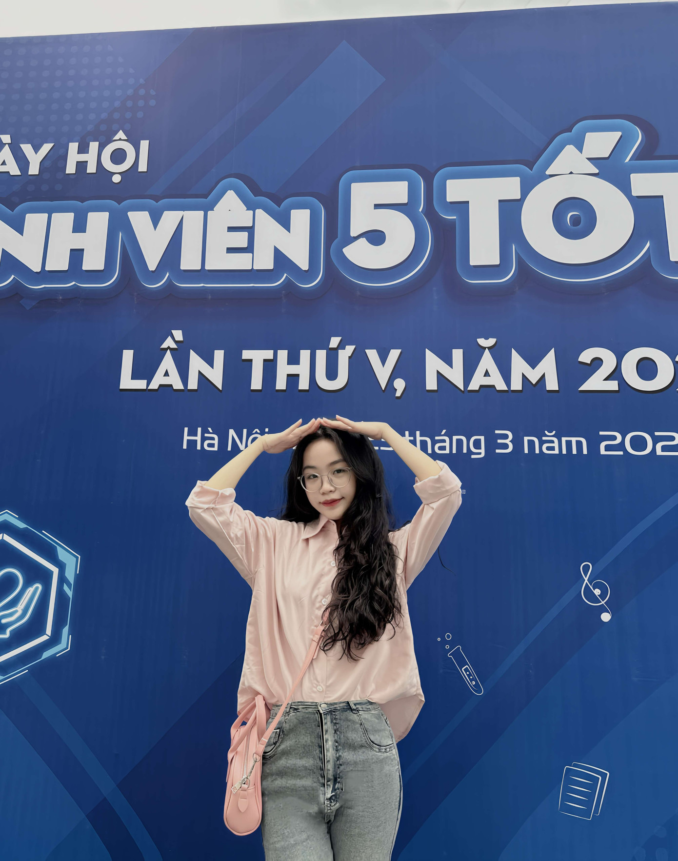 Chặng đường phía trước vẫn còn nhiều thử thách, nhưng với tinh thần bền bỉ, quy tắc và tích cực, chắc chắn Phạm Khánh Ly sẽ tiếp tục tiến xa, chinh phục những đỉnh cao mới, và truyền cảm hứng cho nhiều bạn trẻ. Chặng đường phía trước vẫn còn nhiều thử thách, nhưng với tinh thần bền bỉ, quy tắc và tích cực, chắc chắn Phạm Khánh Ly sẽ tiếp tục tiến xa, chinh phục những đỉnh cao mới, và truyền cảm hứng cho nhiều bạn trẻ.