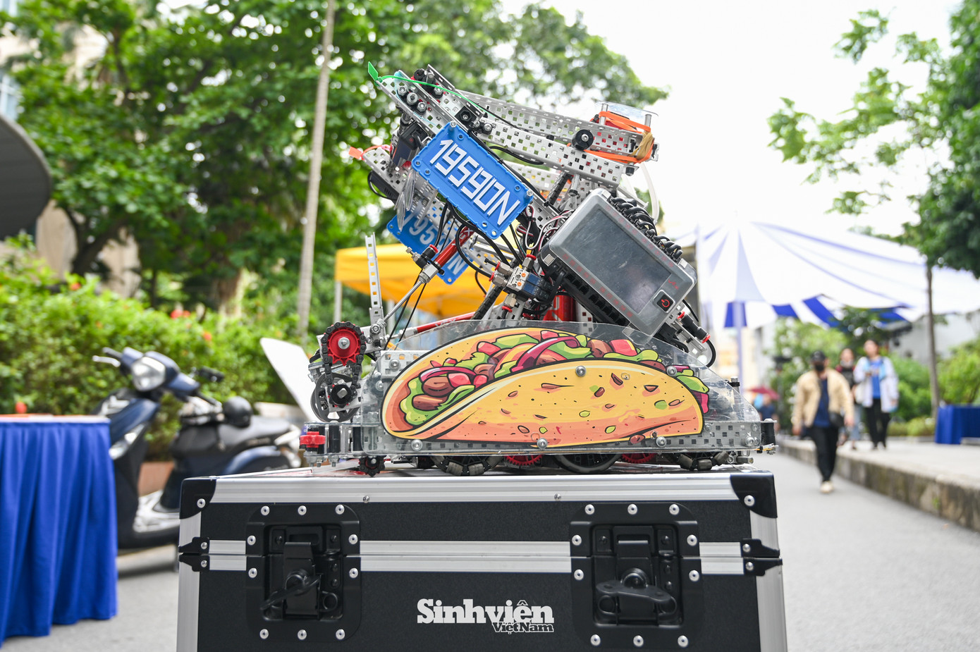 Cận cảnh sản phẩm do chính các thành viên CLB thiết kế, lắp ráp.