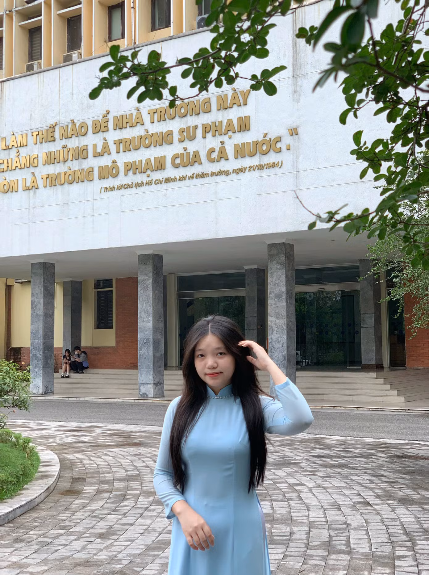 Huệ My góp mặt tại Đại hội Liên Chi Hội khoa LLCT - GDCD.