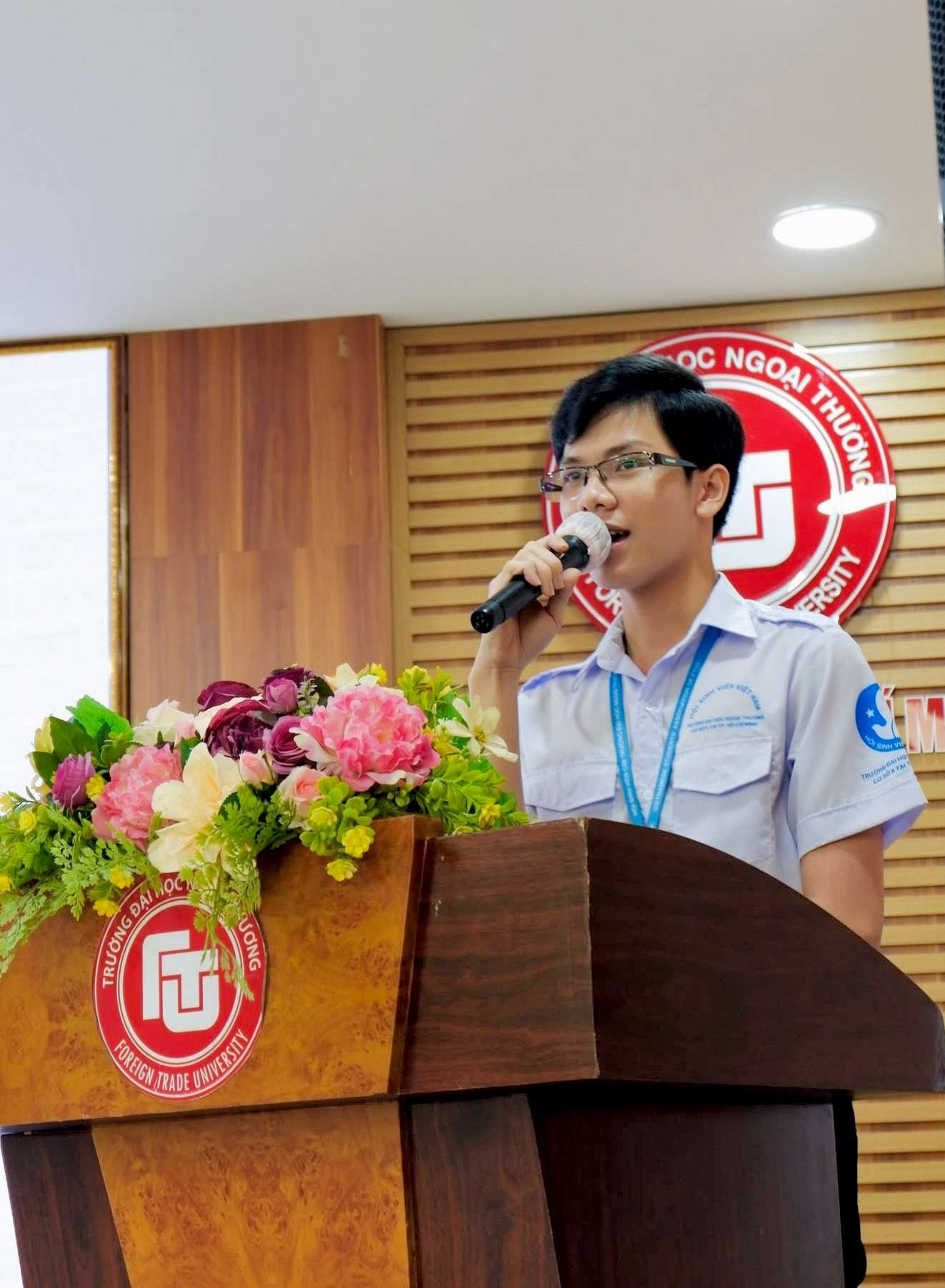 “Không phải lúc nào kiến thức cũng đến từ sách vở đôi khi, cuộc sống lại là người thầy lớn nhất.” “Không phải lúc nào kiến thức cũng đến từ sách vở đôi khi, cuộc sống lại là người thầy lớn nhất.”