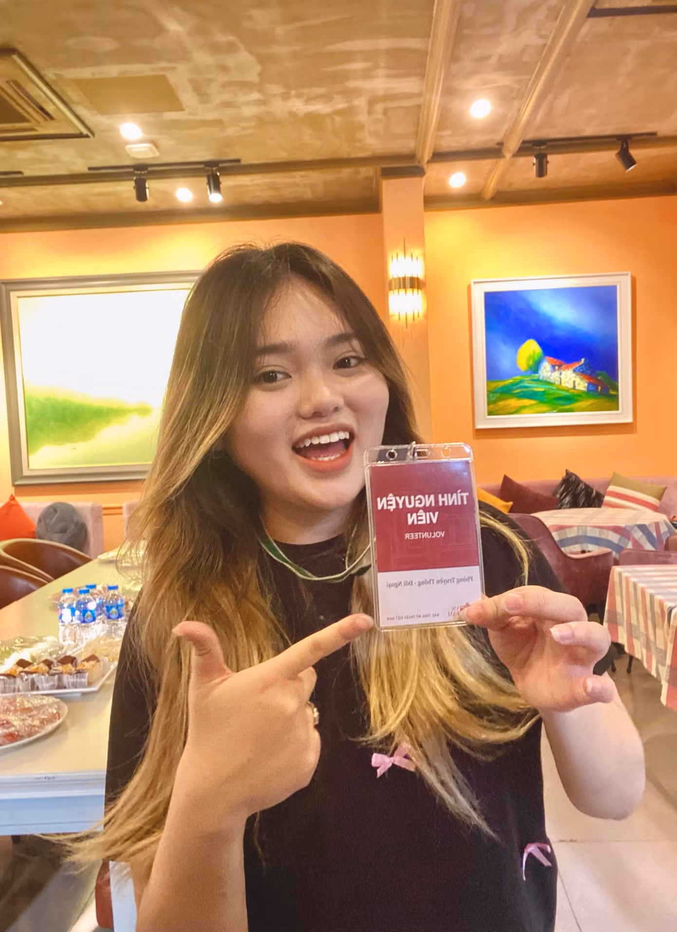Thử sức ở nhiều vị trí khác nhau cũng giúp mình rèn luyện kỹ năng làm việc, và tạo ra góc nhìn đa chiều hơn đối với sự vật, sự việc xung quanh.