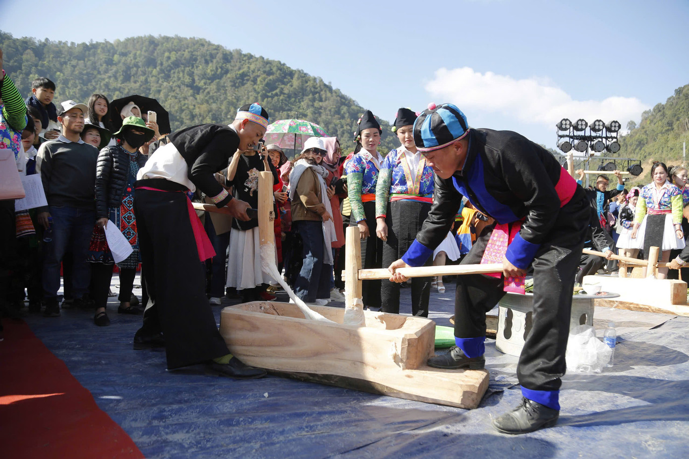 Theo Quàng Đạt, Tết không chỉ là dịp đoàn tụ mà còn là một bức tranh văn hóa sống động.