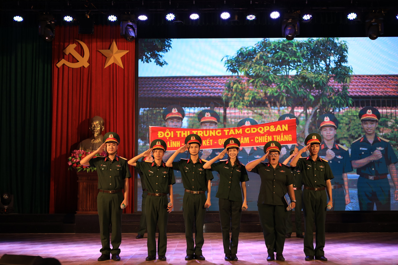 Sinh viên Trung tâm Giáo dục Quốc phòng và An ninh góp tiếng nói về trách nhiệm công dân trong thời đại mới.