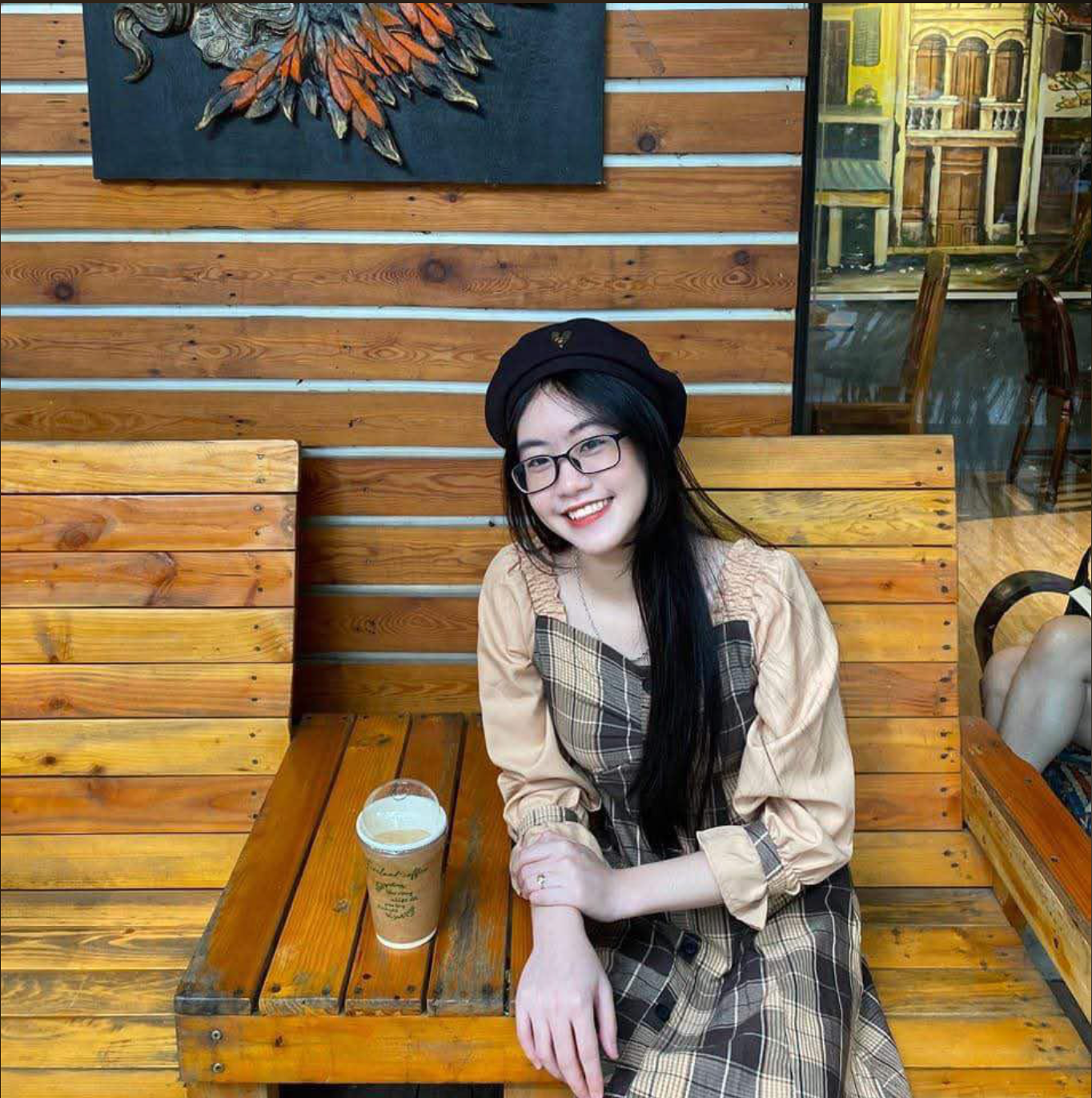 “Đây chính là cơ hội tốt để mình lên kế hoạch chi tiết để phát triển, nâng cao kiến thức của bản thân. Ngoài ra, mình cũng mong muốn tranh thủ thời gian này để chăm sóc lại sức khỏe tinh thần, giúp bản thân cân bằng hơn sau những ngày học tập bận rộn”, cô tâm sự.