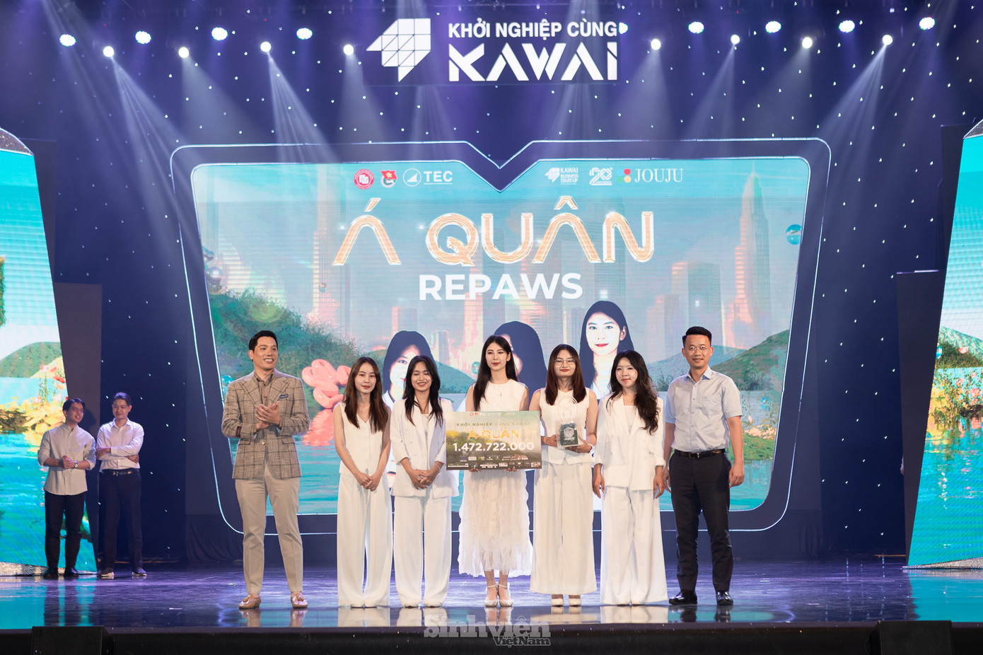 Danh hiệu Á quân đã thuộc về đội thi RePaws với giải thưởng 1.472.722.000 đồng. RePaws gây ấn tượng mạnh với mô hình kinh doanh rõ ràng, giải pháp thực tiễn và phong thái tự tin.