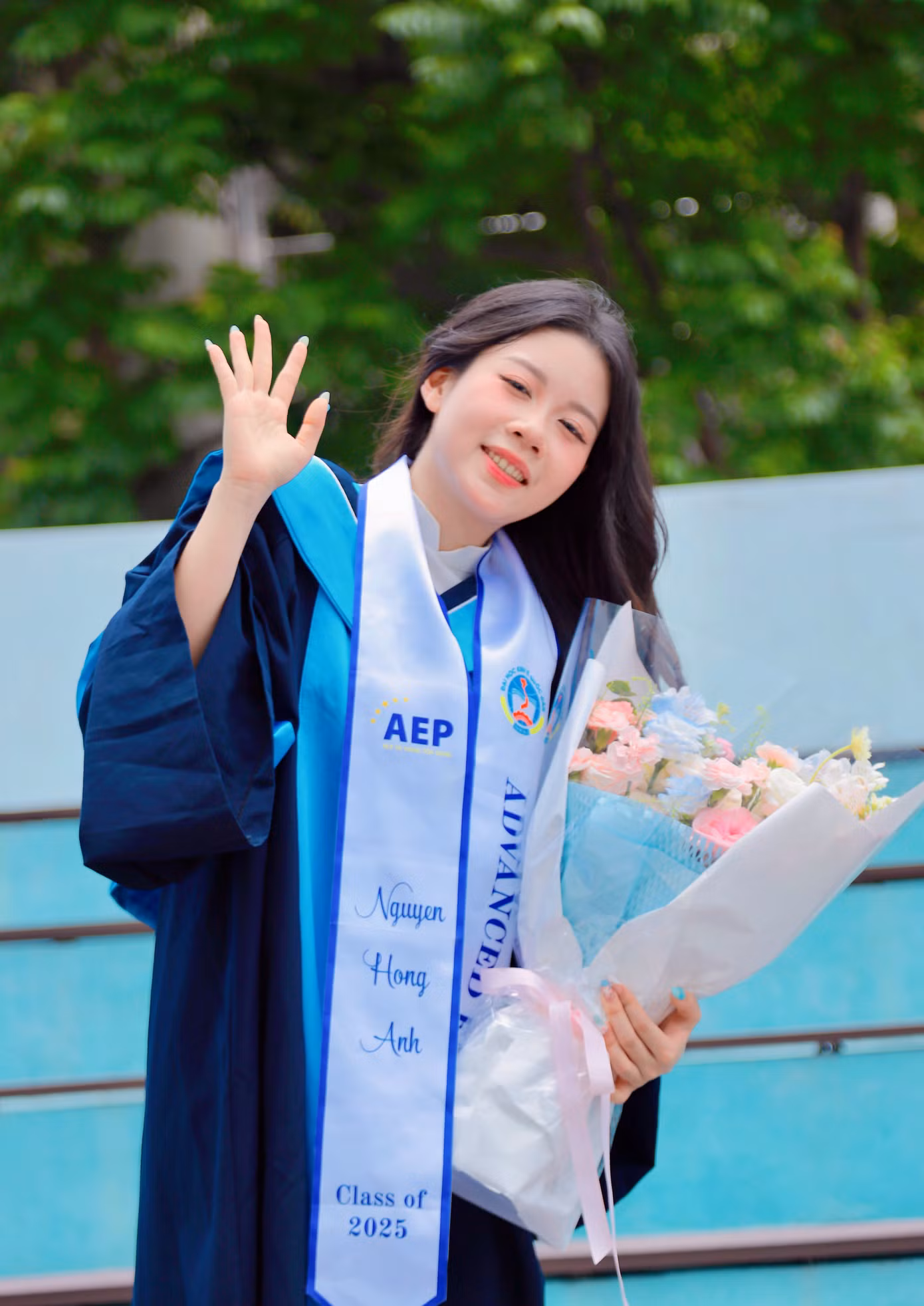 Hồng Ánh với quan niệm sống hết mình vì tuổi trẻ chỉ đến một lần.