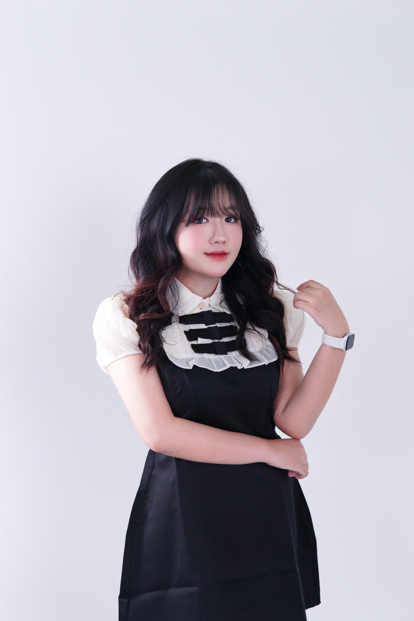 Nguyễn Thị Khuyên - Khối trưởng Khoa Tiếng Anh, Học viện Ngoại giao. Nguyễn Thị Khuyên - Khối trưởng Khoa Tiếng Anh, Học viện Ngoại giao.