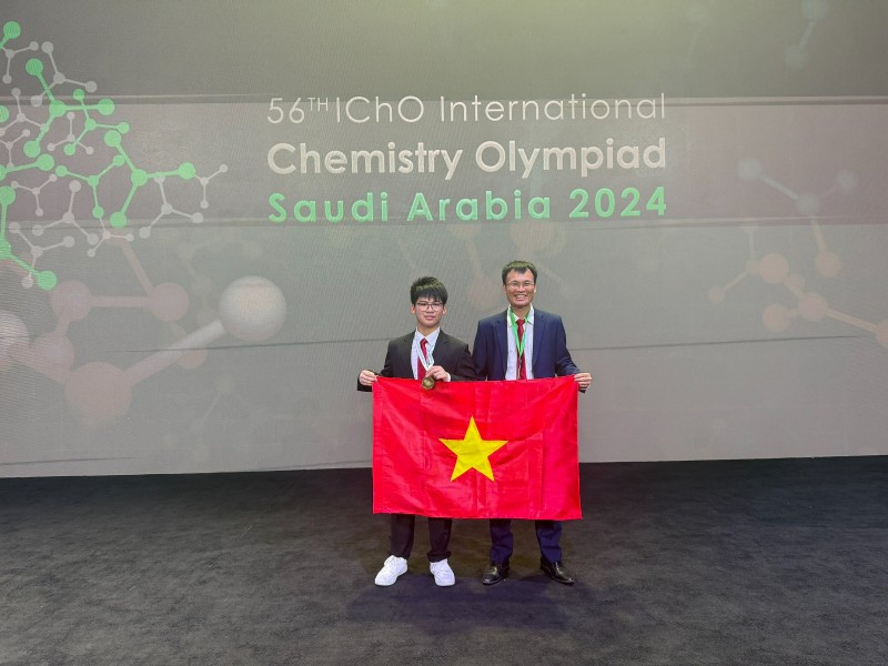 Sơn Hà tại Kỳ thi Olympic Hóa học quốc tế (IChO). Sơn Hà tại Kỳ thi Olympic Hóa học quốc tế (IChO).
