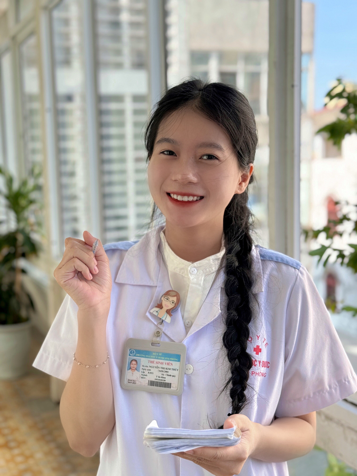 Kim Thúy thực hành lâm sàng tại các bệnh viện. Kim Thúy thực hành lâm sàng tại các bệnh viện.