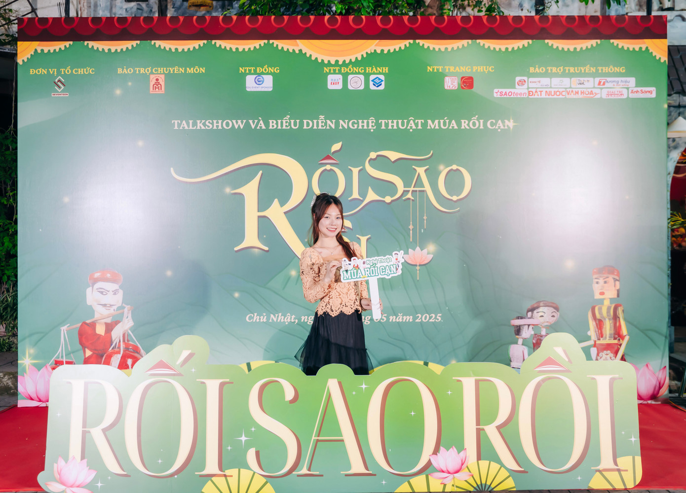 Bạn Vân (Khách tham dự) chia sẻ tại chương trình.