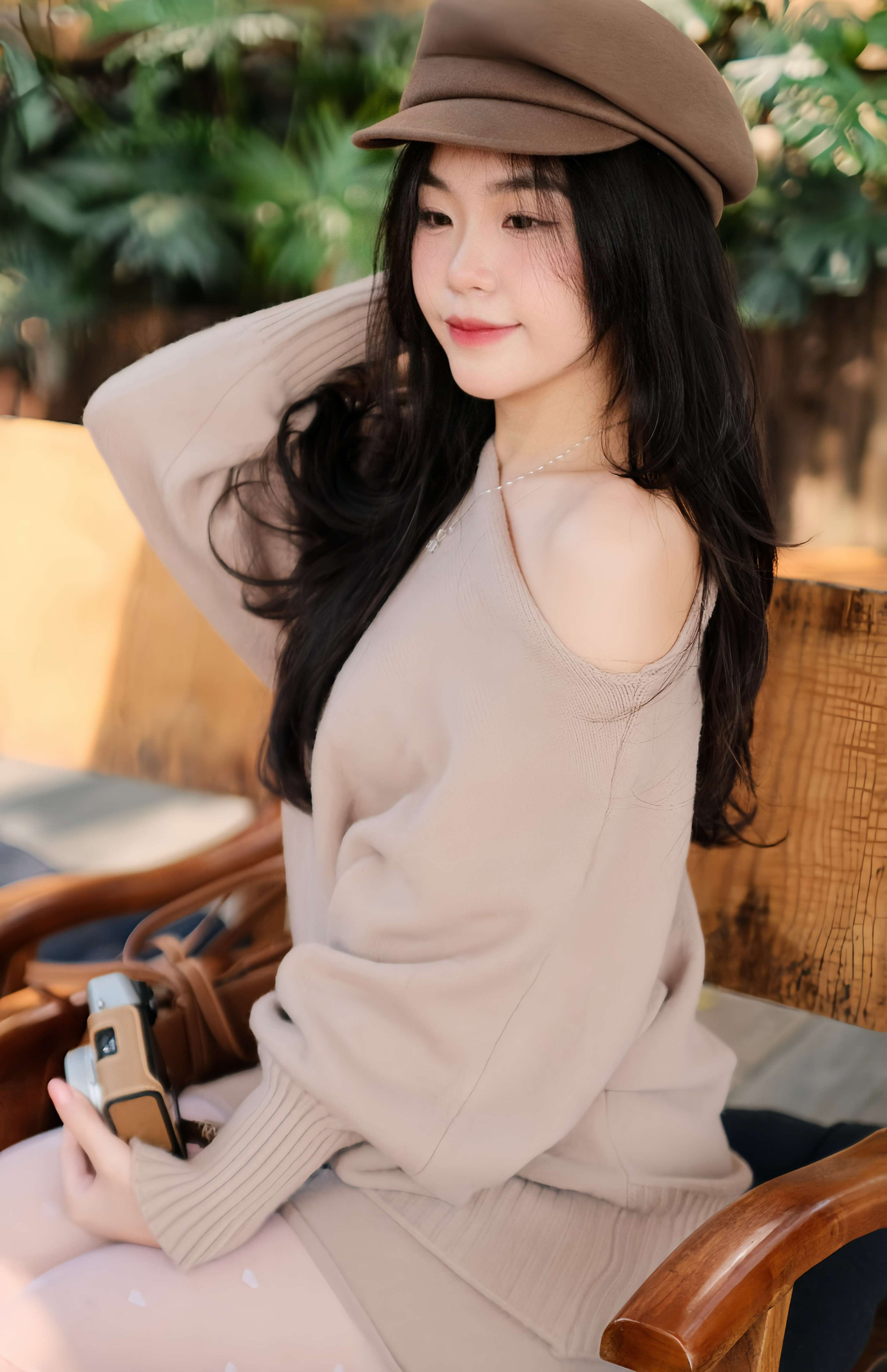 Chân dung nữ sinh Phạm Khánh Ly. Chân dung nữ sinh Phạm Khánh Ly.