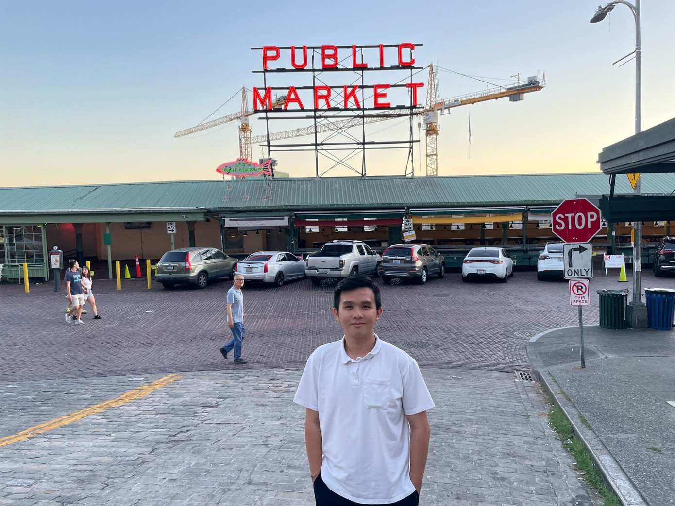 Minh Triết là một trong hai thực tập sinh đầu tiên ở Việt Nam của Boeing, chuyển hướng theo ngành Kỹ thuật xây dựng.