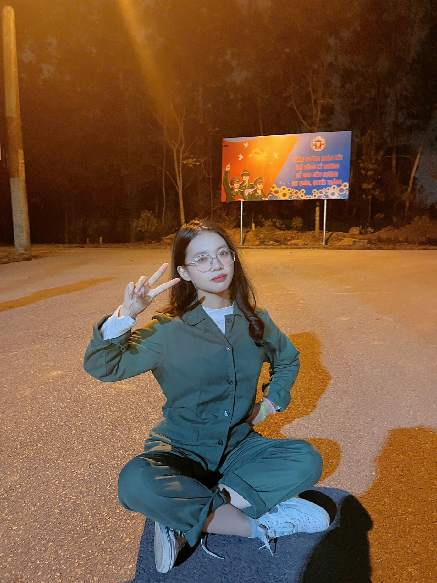 Với tinh thần ham học hỏi và luôn hướng đến sự phát triển toàn diện, Ngọc Anh mong muốn không chỉ hoàn thiện bản thân mà còn đóng góp giá trị cho cộng đồng và quê hương. Với tinh thần ham học hỏi và luôn hướng đến sự phát triển toàn diện, Ngọc Anh mong muốn không chỉ hoàn thiện bản thân mà còn đóng góp giá trị cho cộng đồng và quê hương.