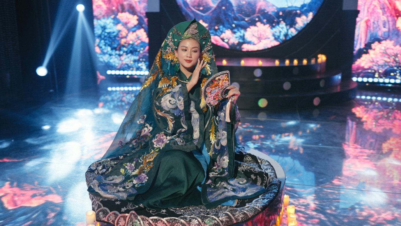 Thanh Âm Xanh đưa hát Văn – một loại hình âm nhạc tín ngưỡng giàu giá trị – đến gần hơn với khán giả trẻ qua sự kết hợp cùng âm nhạc đương đại. Thanh Âm Xanh đưa hát Văn – một loại hình âm nhạc tín ngưỡng giàu giá trị – đến gần hơn với khán giả trẻ qua sự kết hợp cùng âm nhạc đương đại.