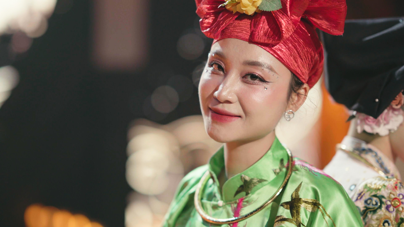 Hơn cả một sản phẩm nghệ thuật, Mộng Thượng Ngàn là lời tôn vinh những giá trị truyền thống, giúp công chúng hiểu hơn về kho tàng văn hóa dân tộc. Hơn cả một sản phẩm nghệ thuật, Mộng Thượng Ngàn là lời tôn vinh những giá trị truyền thống, giúp công chúng hiểu hơn về kho tàng văn hóa dân tộc.