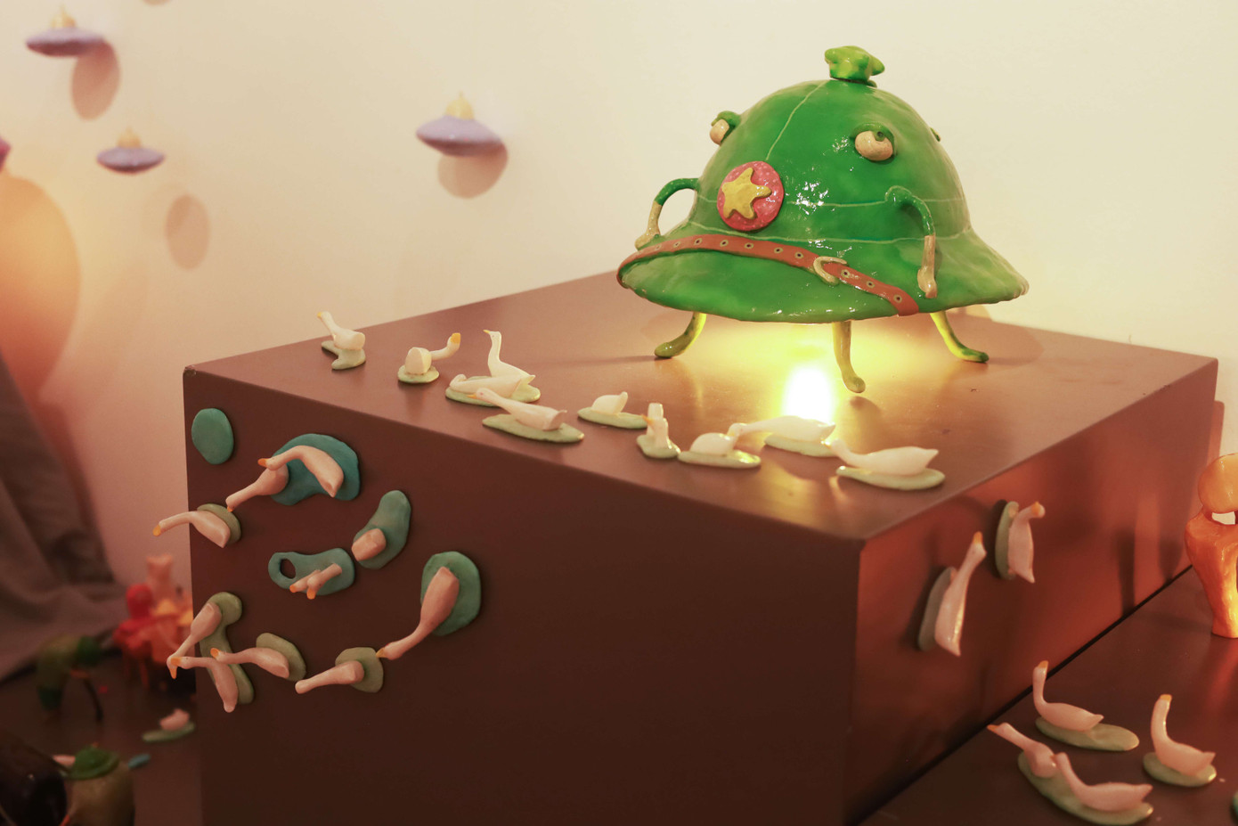 Các tác phẩm mới từ BST Sleeplesslamp của họa sĩ Vũ Hoàng.