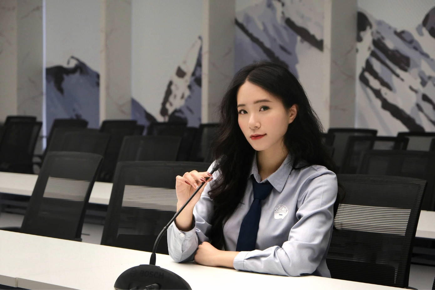 Võ Khánh Hà hiện đang là sinh viên ngành Truyền thông quốc tế, Học viện Ngoại giao. Võ Khánh Hà hiện đang là sinh viên ngành Truyền thông quốc tế, Học viện Ngoại giao.