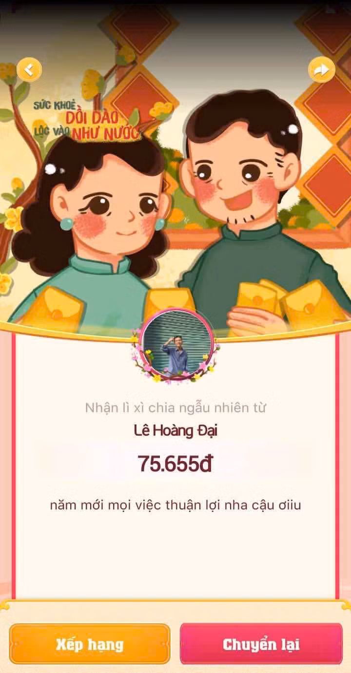 Trò chơi “giải đố mở lì xì” từ ứng dụng momo. (Ảnh: Thùy Trang Vũ)