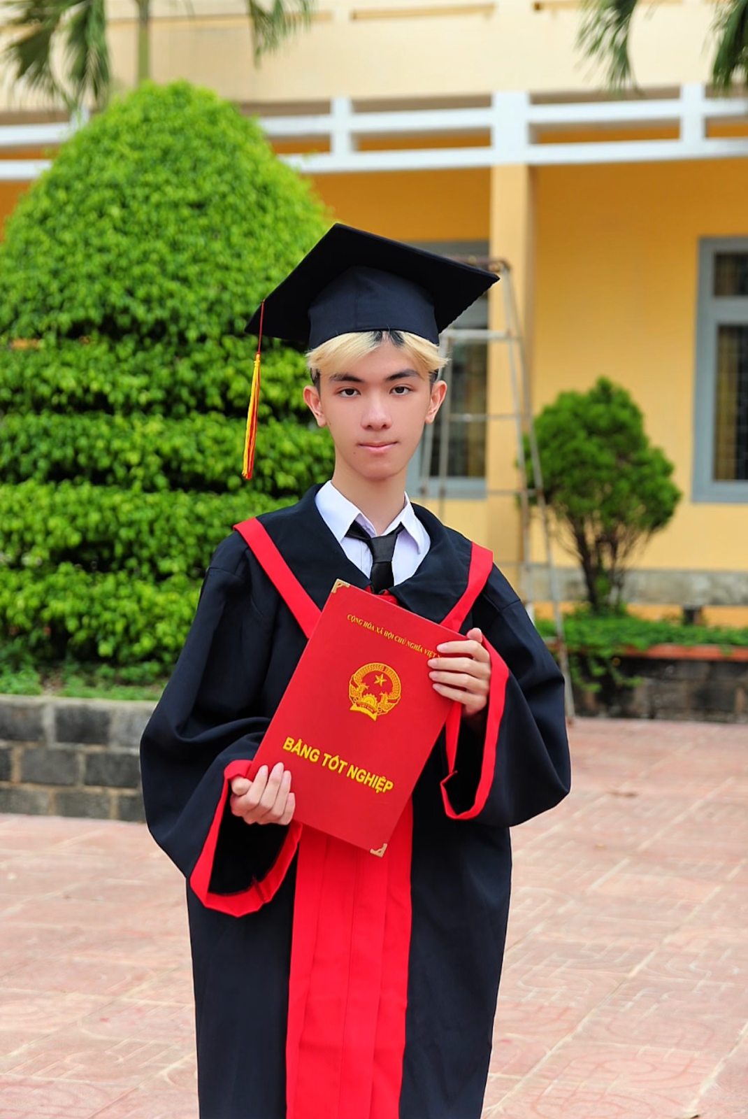 Phi Long lựa chọn học cách quản lý thời gian hiệu quả. Phi Long lựa chọn học cách quản lý thời gian hiệu quả.