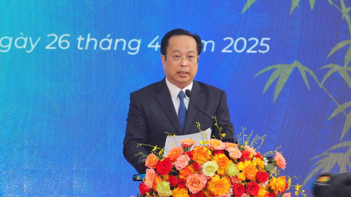 Giám đốc Sở GD&amp;ĐT Hà Nội Trần Thế Cương phát biểu tại Diễn đàn “Học tập suốt đời và xây dựng xã hội học tập” (Ảnh: Hồng Hoa)