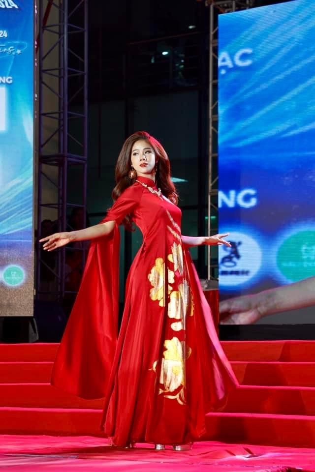 Cuộc thi Sinh Viên Y Dược Hải Phòng Thanh Lịch là trải nghiệm mới giúp Phương Anh học được rất nhiều kỹ năng mới. Cuộc thi Sinh Viên Y Dược Hải Phòng Thanh Lịch là trải nghiệm mới giúp Phương Anh học được rất nhiều kỹ năng mới.