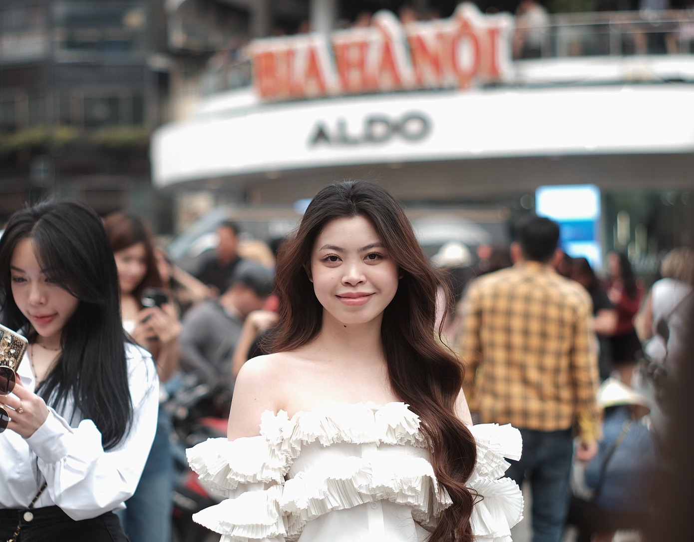 Khi nghe tin "Hàm cá mập" sắp bị tháo dỡ, Phương Thảo cảm thấy như mất đi một điều gì đó thân thuộc. Khi nghe tin "Hàm cá mập" sắp bị tháo dỡ, Phương Thảo cảm thấy như mất đi một điều gì đó thân thuộc.