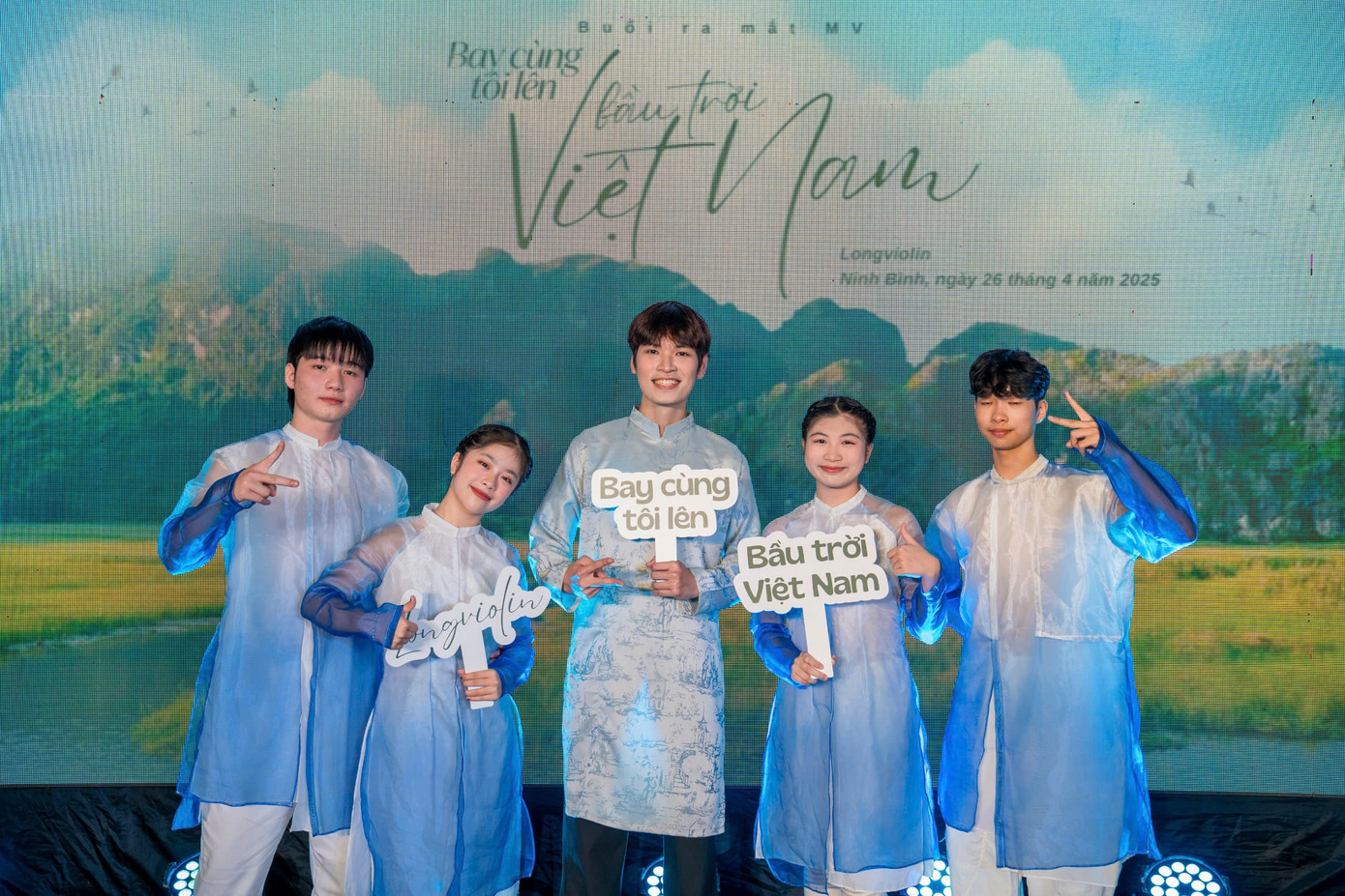 Chàng nghệ sĩ trẻ hy vọng sẽ tạo được sự hứng thú, bất ngờ và nhiều cảm xúc khác nhau cho người xem.