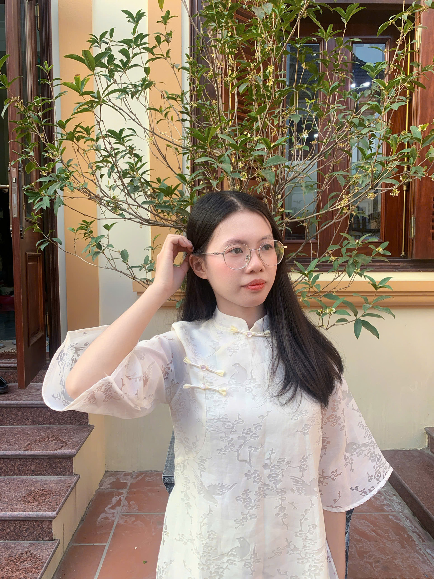 Nguyễn Ngọc Anh nữ sinh Đại học Kinh tế Quốc dân, luôn nỗ lực không ngừng để chinh phục tri thức và hoàn thiện bản thân. Nguyễn Ngọc Anh nữ sinh Đại học Kinh tế Quốc dân, luôn nỗ lực không ngừng để chinh phục tri thức và hoàn thiện bản thân.