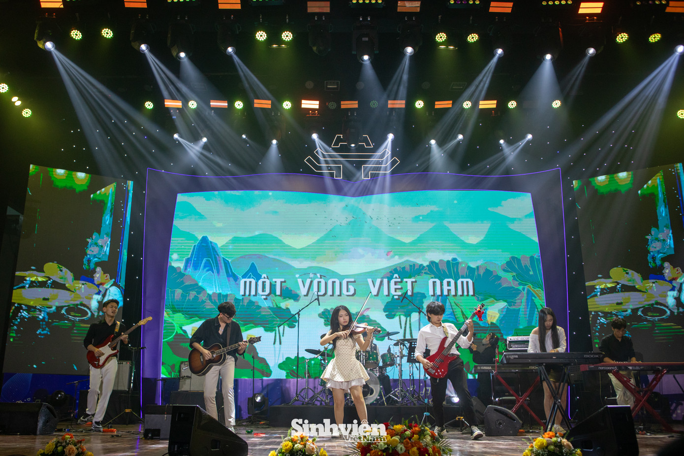 Các ban nhạc sẽ tranh tài qua hai vòng: vòng sơ khảo từ ngày 14/4 đến 16/4, nơi mỗi đội thể hiện hai tác phẩm liên tục thuộc thể loại hòa tấu và đệm hát; vòng chung khảo dự kiến diễn ra vào 20h ngày 28/4, được truyền hình trực tiếp trên kênh H1 của Đài Phát thanh và Truyền hình Hà Nội.