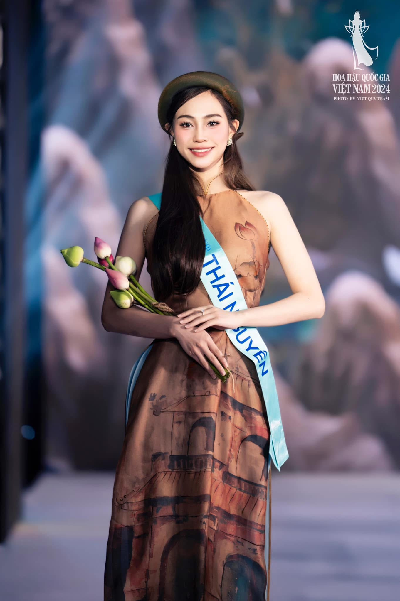 Trang tham gia cuộc thi Hoa hậu Quốc gia Việt Nam.