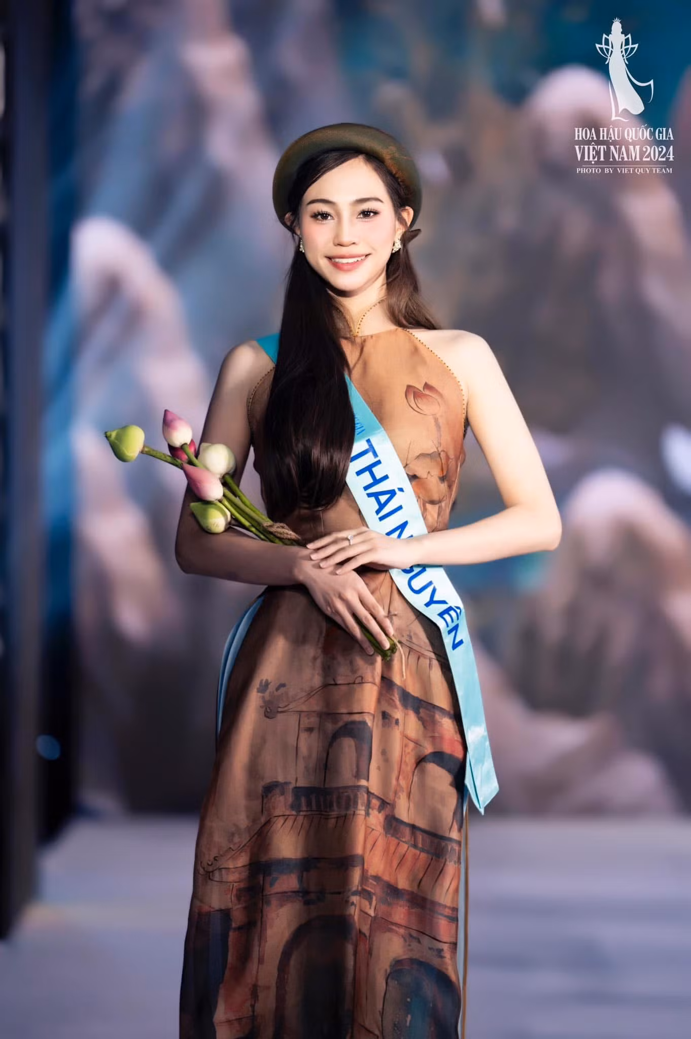 Trang tham gia cuộc thi Hoa hậu Quốc gia Việt Nam.