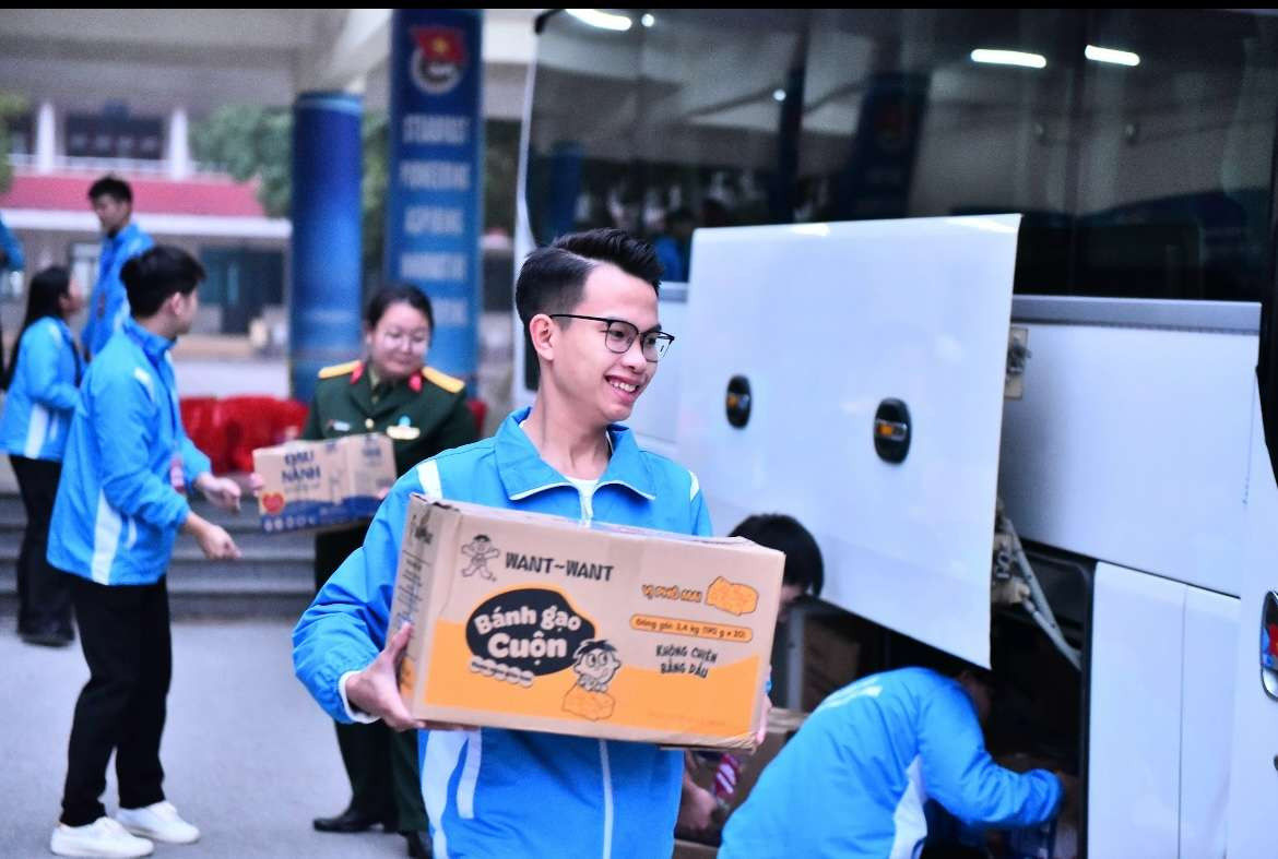 Những hoạt động ấy không chỉ làm đẹp cho đời, mà còn giúp Thành Lộc trưởng thành hơn, sống có trách nhiệm hơn, và ý thức sâu sắc hơn về vai trò của một người trẻ trong việc xây dựng một xã hội tốt đẹp hơn.