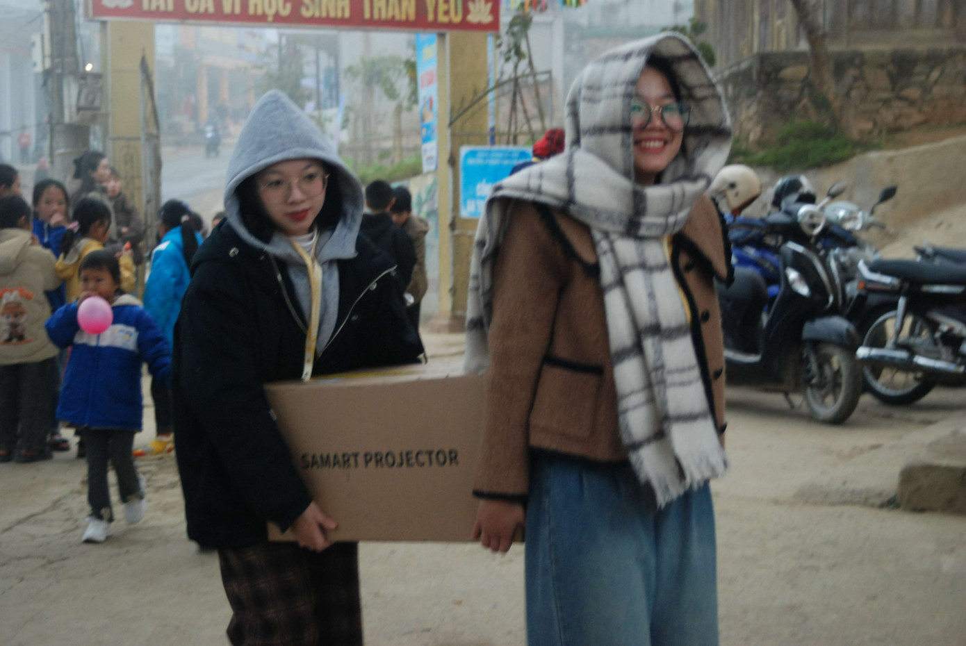 Dù không khí giá lạnh nhưng các Đội viên vô cùng nhiệt huyết cho chuyến đi sắp tới. (Ảnh BTC)