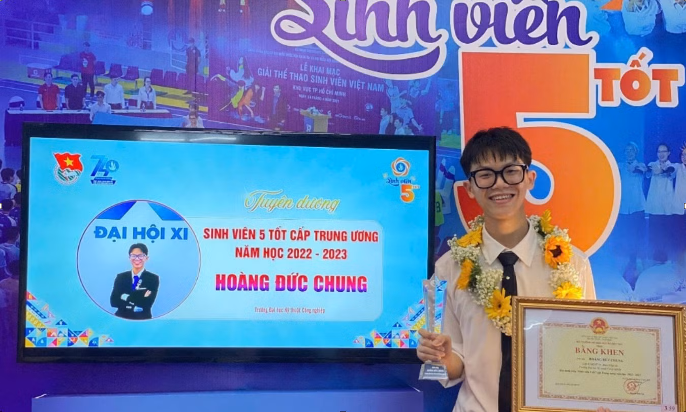 Danh hiệu Sinh viên 5 tốt cấp Trung ương tiêu biểu năm học 2022 - 2023. Danh hiệu Sinh viên 5 tốt cấp Trung ương tiêu biểu năm học 2022 - 2023.