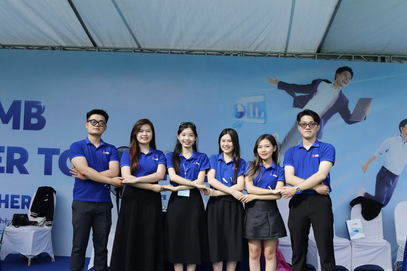 Thùy Linh là Đại sứ MBBank. Thùy Linh là Đại sứ MBBank.