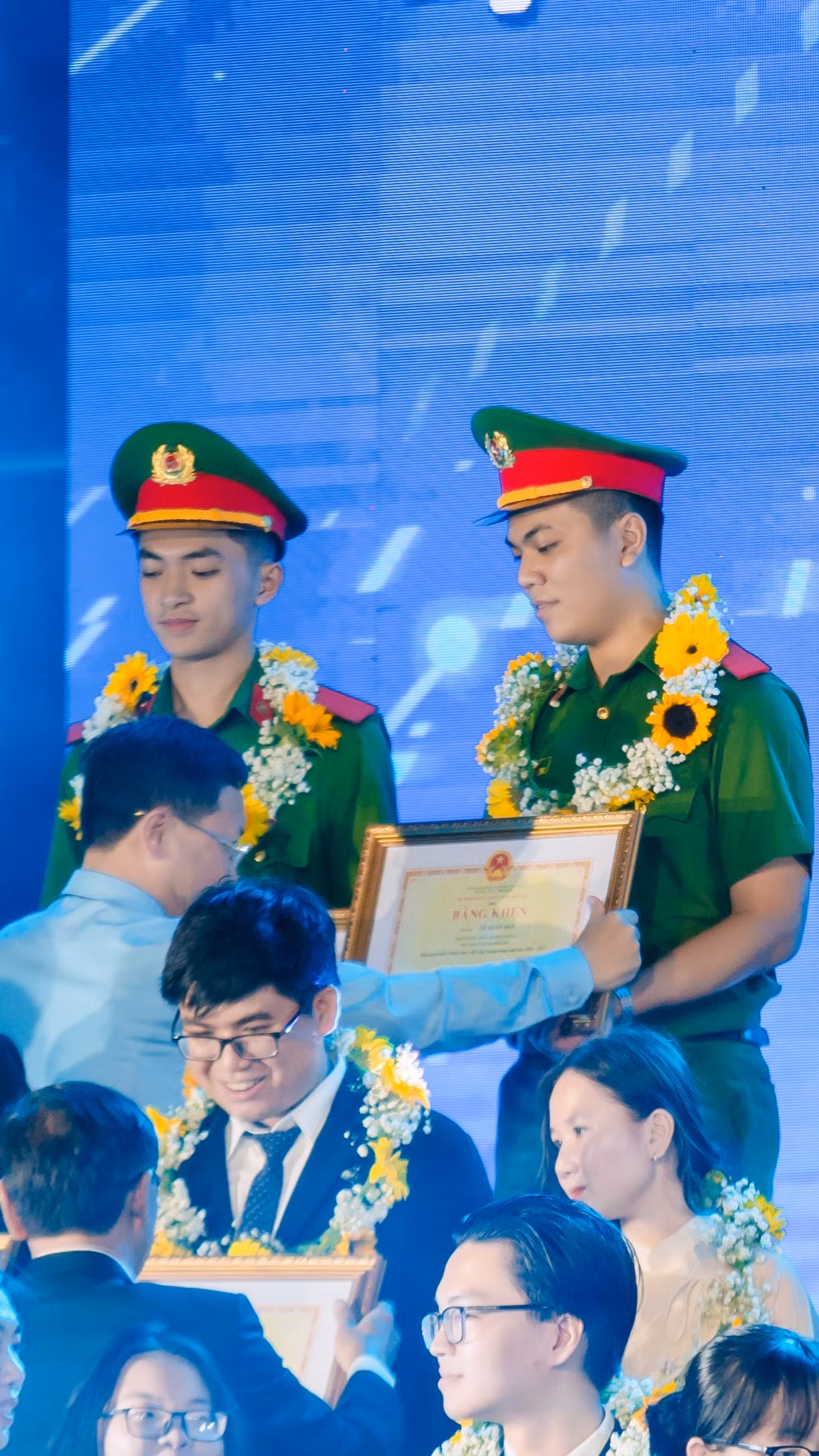 Xuân Đạt nhận danh hiệu Sinh viên 5 tốt cấp Trung ương năm 2023. Xuân Đạt nhận danh hiệu Sinh viên 5 tốt cấp Trung ương năm 2023.