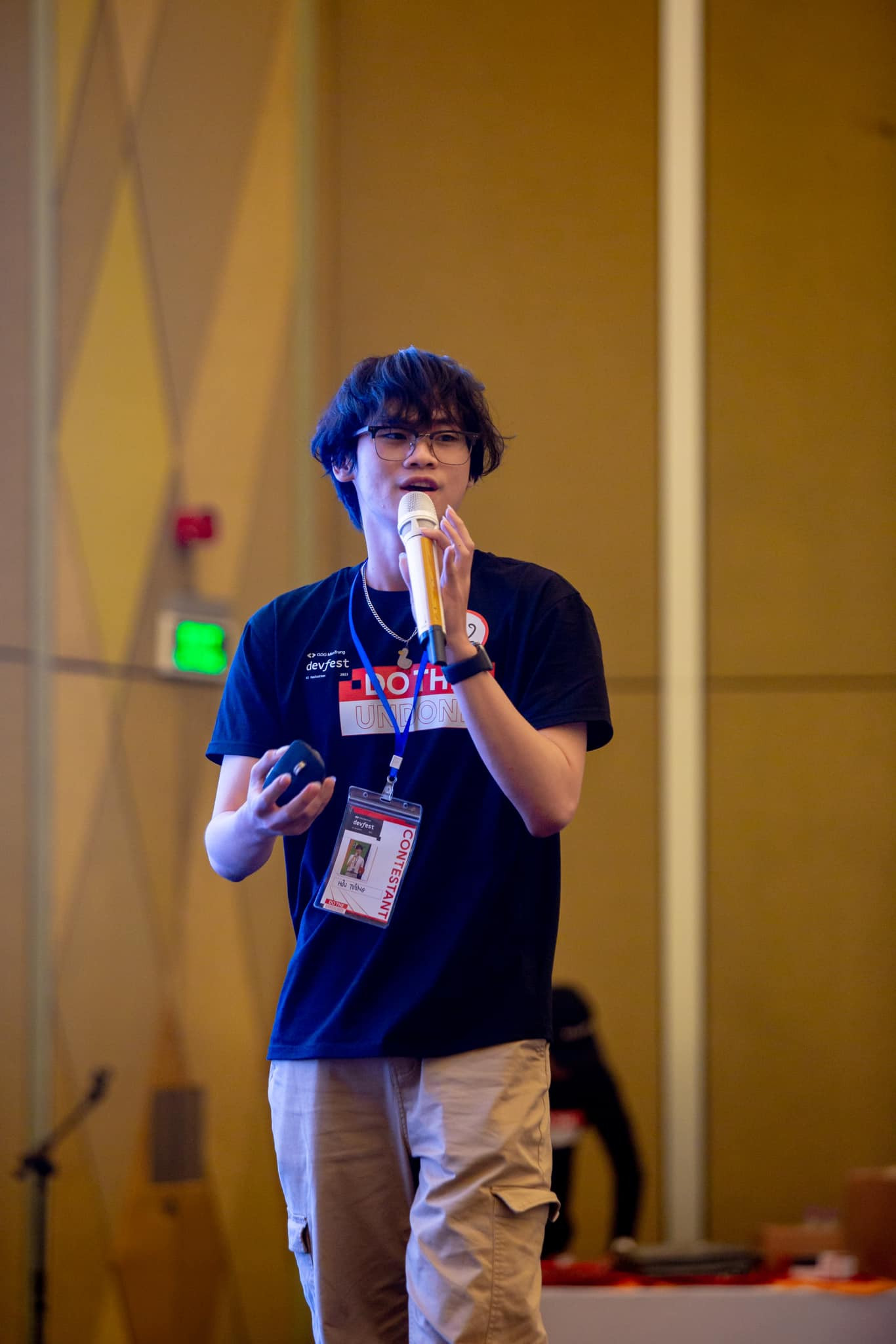 Hữu Tường thường xuyên ứng dụng AI trong học tập và cuộc sống. Hữu Tường thường xuyên ứng dụng AI trong học tập và cuộc sống.