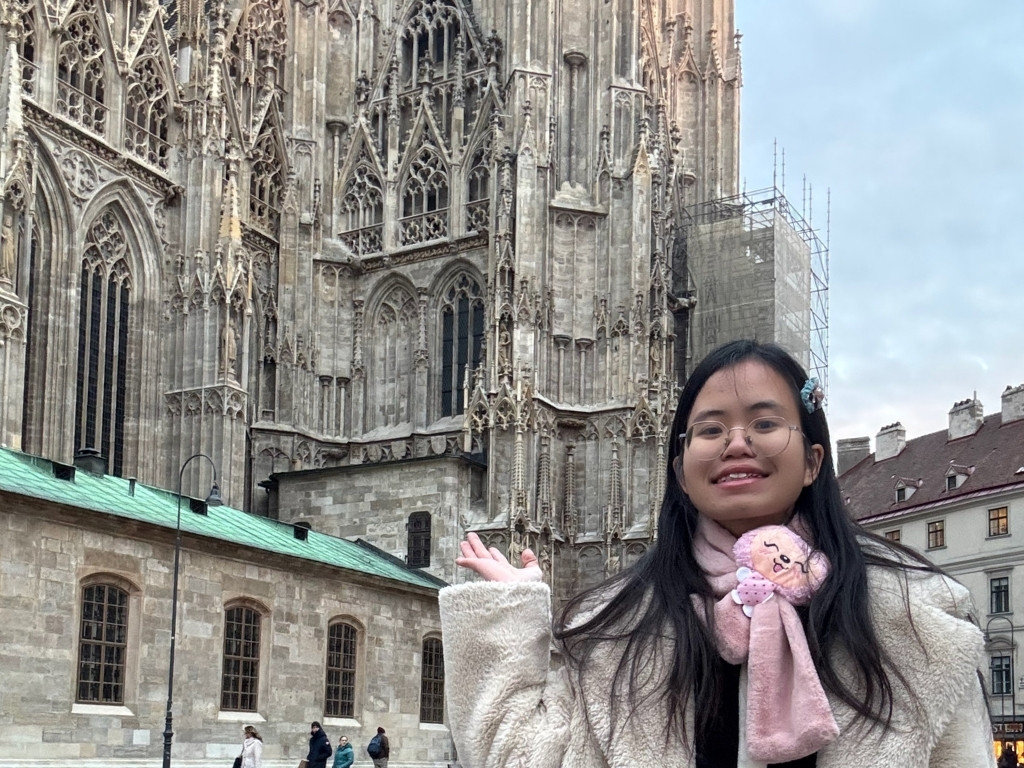 Check-in tại Nhà thờ Đức Bà Paris. Check-in tại Nhà thờ Đức Bà Paris.