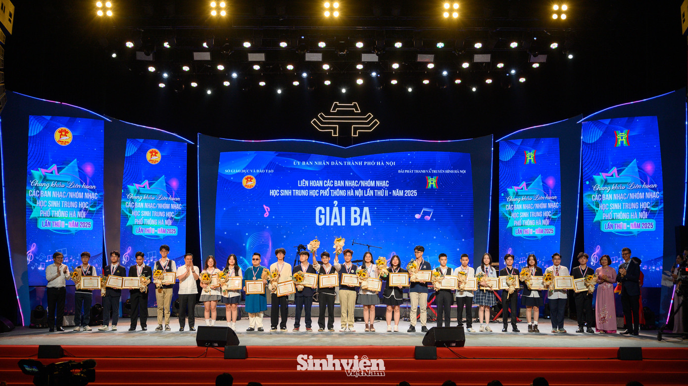 Sau những giờ phút tranh tài đầy sôi nổi và không kém phần gay cấn tại vòng Chung khảo, ban giám khảo đã làm việc công tâm và tiến hành trao các giải thưởng. 6 cá nhân xuất sắc đã vinh dự nhận giải chuyên đề cho những đóng góp nổi bật của mình. Đồng thời, 21 giải Ba cũng đã được trao cho các ban nhạc đã có phần trình diễn ấn tượng và ghi dấu ấn tại vòng Sơ khảo trước đó.