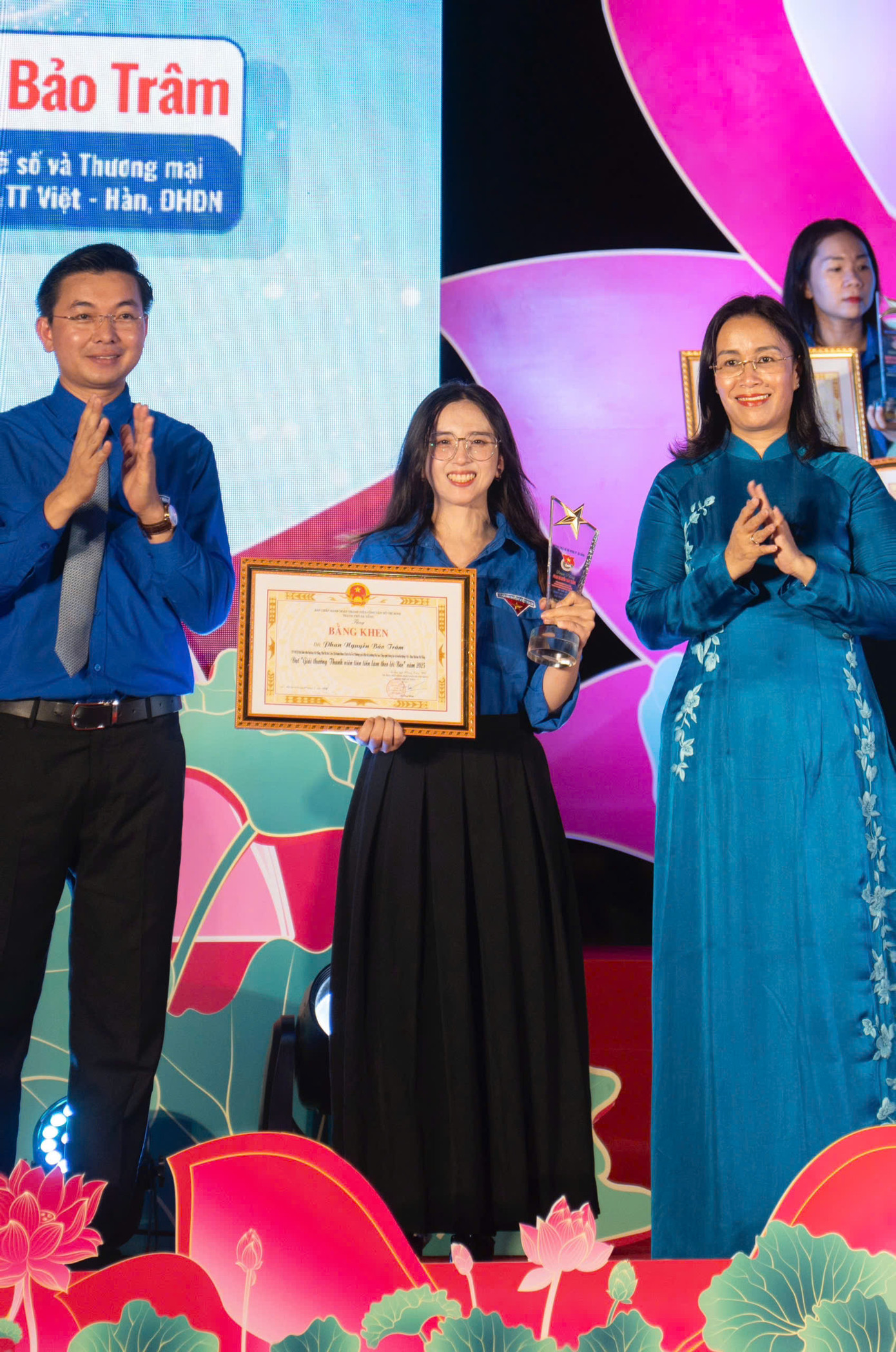 Được Thành đoàn Đà Nẵng tặng danh hiệu “Thanh niên tiên tiến làm theo lời Bác” cấp thành phố năm 2025. Được Thành đoàn Đà Nẵng tặng danh hiệu “Thanh niên tiên tiến làm theo lời Bác” cấp thành phố năm 2025.