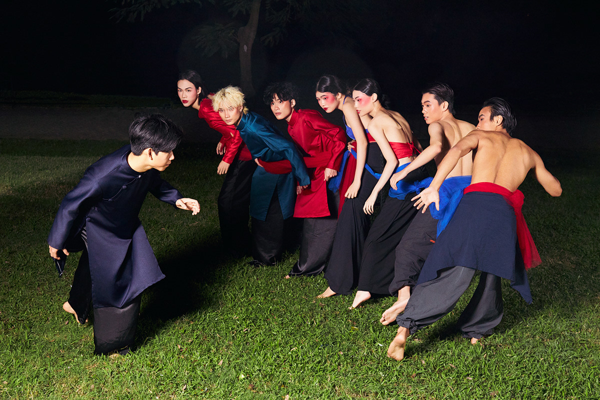 Dự án Tết năm 2024 với chủ đề “Tet Rong Choi” đánh dấu bước ngoặt lớn trong hành trình nghệ thuật của Công. Dự án Tết năm 2024 với chủ đề “Tet Rong Choi” đánh dấu bước ngoặt lớn trong hành trình nghệ thuật của Công.