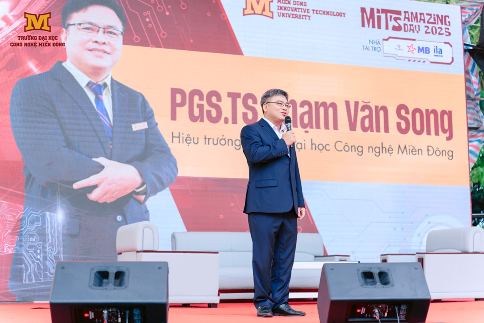 PGS, TS. Phạm Văn Song – Hiệu trưởng Trường Đại học Công nghệ Miền Đông.