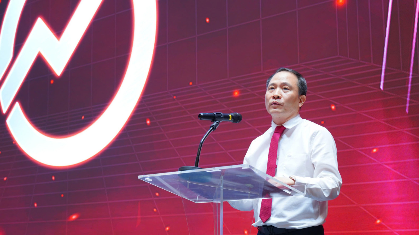 PGS, TS. Lê Trung Thành – Hiệu trưởng Trường Đại học Kinh tế – ĐHQGHN phát biểu tại cuộc thi.